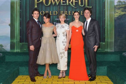  Premiere Of "Oz The Great And Powerful" james franco zach braff mila kunis michelle williams red carpet promo hot sexy star 