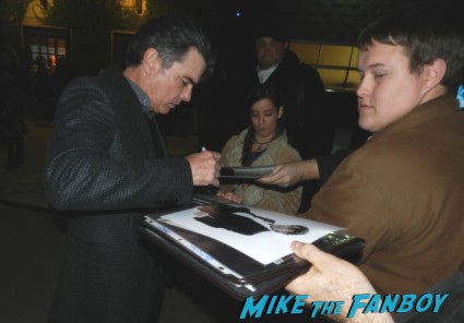 While You Were Sleeping star Peter Gallagher signing autographs for fans rare promo