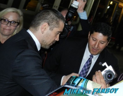 colin farrell signing autographs for fans Meeting The Awesome Colin Farrell At The Dead Man Down Premiere! With Terrence Howard! But Getting Dissed By Noomi Rapace! Autographs! Photos! And More!