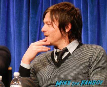 norman reedus at the the walking dead paleyfest 2013 panel signing autographs norman 058