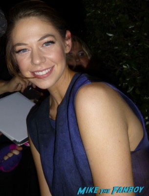 Analeigh Tipton fan photo signing autographs for fans