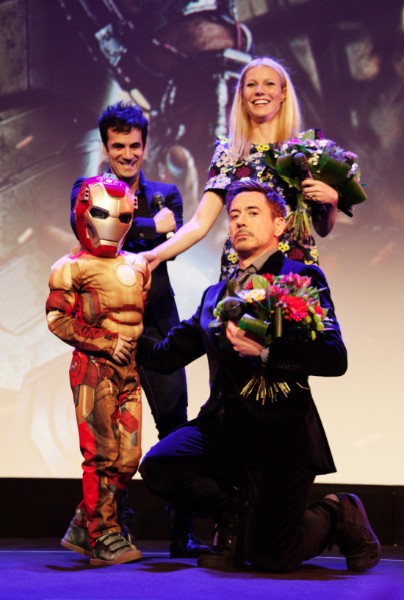 Robert Downey Jr. Gwyneth Paltrow  Iron Man 3 world premiere Paris France rare red carpet photo iron man tony stark