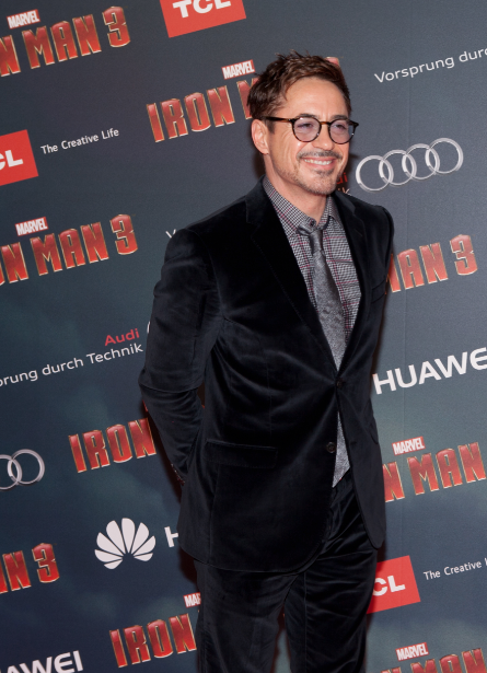 Robert Downey Jr. Iron Man 3 world premiere Paris France rare red carpet photo iron man tony stark