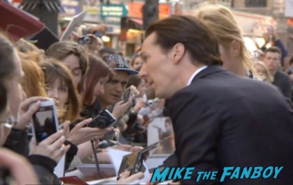 Benedict Cumberbatch signing autographs Star Trek into darkness london movie premiere chris pine zachary quinto hot sexy photos