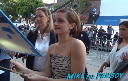 emma watson signing autographs at the this is the end movie premiere in westwood
