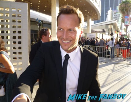 patrick wilson signing autographs for fans at the conjuring premiere lili taylor signing autographs vera farmi 044