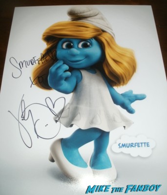 Katy perry signed autograph Smurfette photo rare promo smurfs 2 rare Katy Perry signing autographs for fans outside the tonight show with Jay Leno rare signature