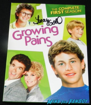 tracey gold signed autograph growing pains season 1 dvd cover kristy swanson signing autographs for fans buffy the vampire sla 055