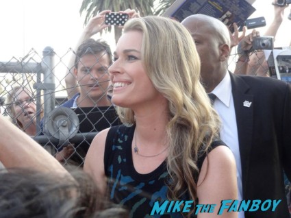 Rebecca Romijn signing autographs for fans at jimmy kimmel live rare