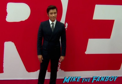 Byung-hun Lee at the red 2 movie premeire red carpet mary louise parker bruce willis (14)