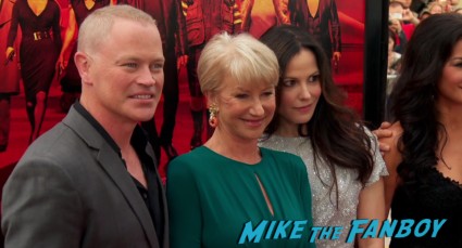 Helen Mirren and Mary Louise Parker at the red 2 movie premeire red carpet mary louise parker bruce willis (17)