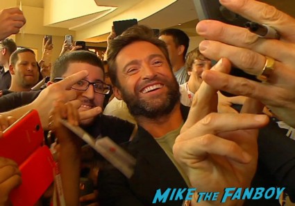the wolverine fan screening hugh jackman signing autographs hot sexy q and a beard (16)