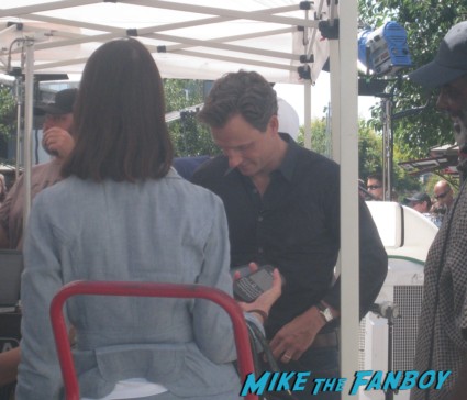 Tony Goldwyn extra a the grove signing autographs for fans rare promo ghost star 