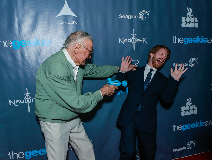 The Geekie Awards - Photos by BNatural Photography - Stan Lee & Seth Green Playing Around on the Red Carpet 03