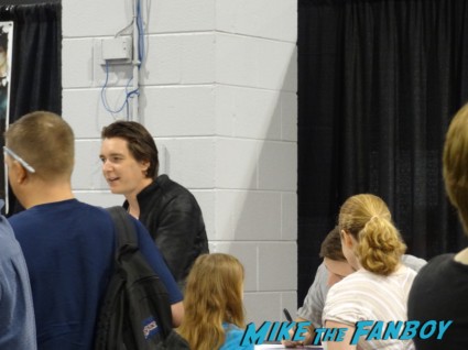 james and oliver phelps signing autographs at Wizard World Comic Con Chicago 2013 rare promo spartacus