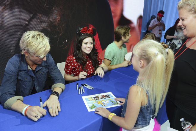 Teen Beach Movie Cast Signing At D23! Ross Lynch! Maia Mitchell! Garrett Clayton! Grace Phipps! Jordan Fisher! And More!