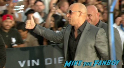 vin diesel on the red carpet at the riddick movie premiere red carpet vin diesel katie sackhoff signing autographs (37)