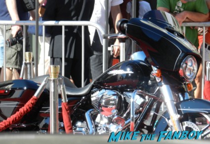 jax teller's prop bike from the red carpet at the sons of anarchy season 6 premiere red carpet charlie hunnam 001