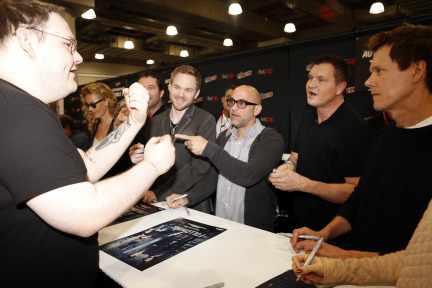 THE FOLLOWING's Connie Nielsen, James Purefoy, Shawn Ashmore, Executive Producer Marcos Siega, Creator and Executive Producer Kevin Williamson, Kevin Bacon and Valorie Curry greet fans and sign autographs at the New York Comic Con