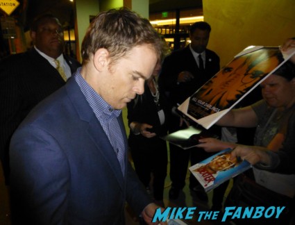 michael c hall signing autographs for fans kill your darlings movie premiere