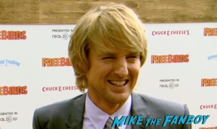 owen wilson on the red carpet free birds movie premiere owen wilson amy poehler red carpet Free Birds Movie Premiere Recap! Amy Poehler! Woody Harrelson! Owen Wilson! And A Kickin' Afterparty!