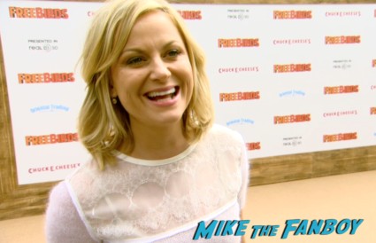 amy poehler on the red carpet free birds movie premiere owen wilson amy poehler red carpet Free Birds Movie Premiere Recap! Amy Poehler! Woody Harrelson! Owen Wilson! And A Kickin' Afterparty!