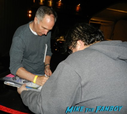 Patrick St. Esprit signing autographs  sons of anarchy one heart benefit charlie hunnam leaving