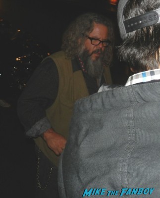 Mark Boone Jr. signing autographs  sons of anarchy one heart benefit charlie hunnam leaving