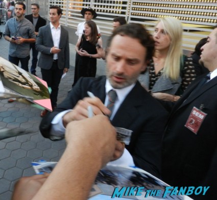 Andrew Lincoln signing autographs the walking dead season 4 premiere red carpet norman reedus hot 119
