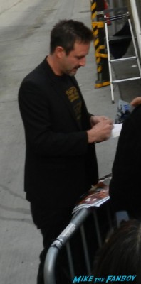 David Arquette signing autographs for fans jimmy kimmel live