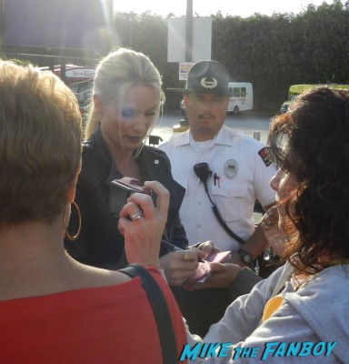 Meeting Nicollette Sheridan signing autographs for fans 