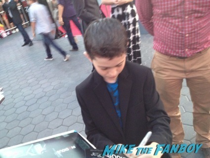 Andrew Astor signing autographs insidious 2 movie premiere autograph signing 12