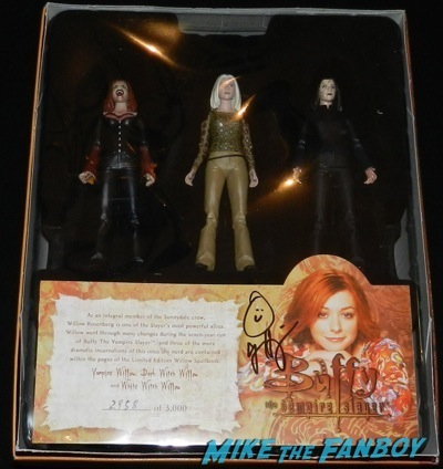alyson hannigan signed willow's spellbook action figure three pack jimmy kimmel live signing autographs 32