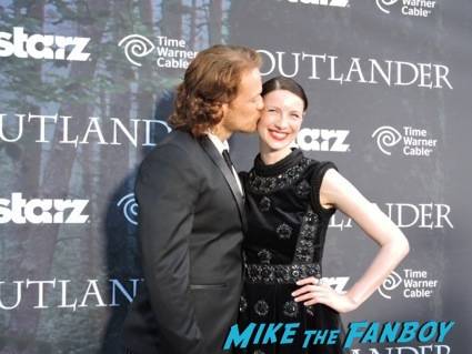 Adorable smooches from Sam Heughan to  Caitriona Balfe 