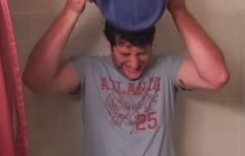 Mike The Fanboy ice bucket challenge