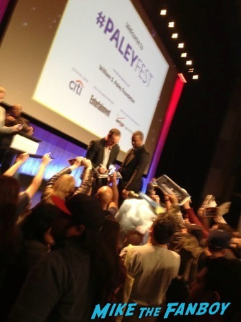 The Agents of S.H.I.E.L.D. paleyfest clark gregg signing autographs  5