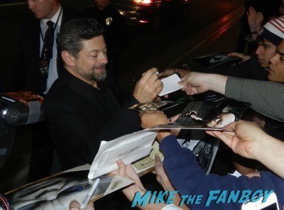 andy serkis signing autographs The Hobbit: The Battle of the Five Armies los angeles premiere signing autographs peter jackson 27