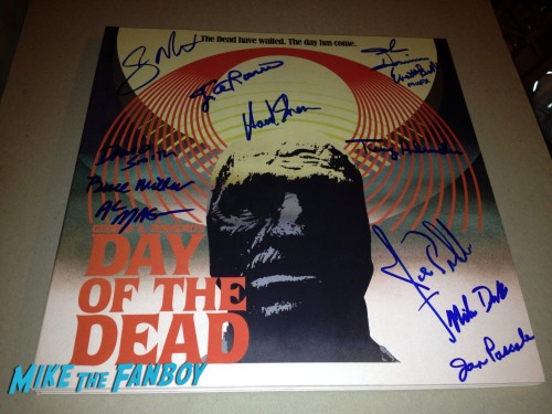 Day of the Dead Signing Zombie Walking Dead