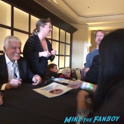 Dick Van Dyke signing autographs hollywood show fan photo 7