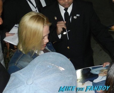 Patricia Arquette  jimmy kimmel live 2015 signing autographs