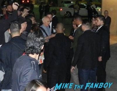 Will Smith signing autographs jimmy kimmel live 2015 ID4 8