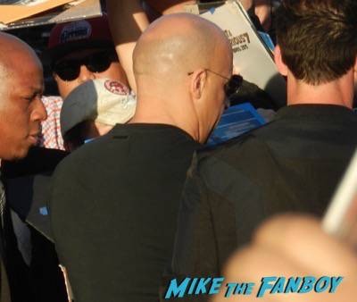 Vin Diesel signing autographs jimmy kimmel live 2015 1