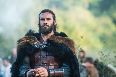 Travis Fimmel as Ragnar vikings season 3 episode 9 Lagertha (Katheryn Winnick)