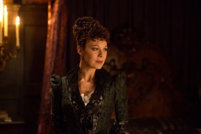 penny-helen-mccrory-as-evelyn-poole-in-penny-dreadful-season-2-episode-6-photo-jonathan-hessionshowtime