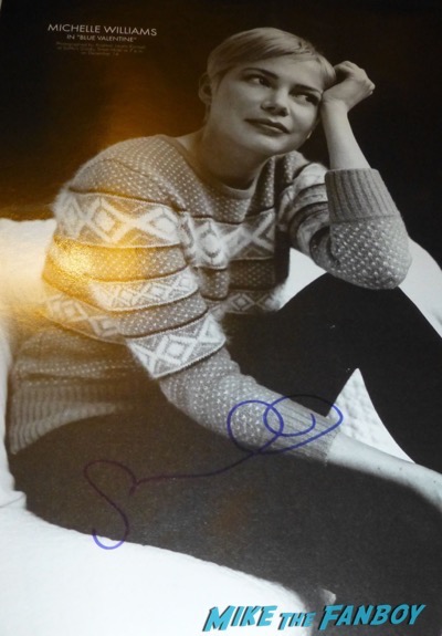 michelle williams signed autograph w magazine oscars 2011 photos 8
