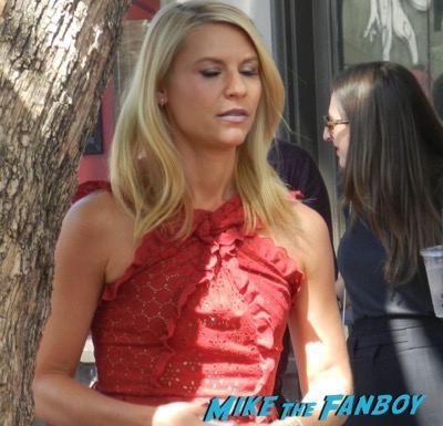Claire Danes Walk Of Fame Star Ceremony Signing Autographs 12