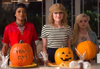 SCREAM QUEENS: Pictured L-R: Keke Palmer as Zayday, Skyler Samuels as Grace and Abigail Breslin as Chanel #5 in the "Haunted House" episode of SCREAM QUEENS airing Tuesday, Oct. 6 (9:00-10:00 PM ET/PT) on FOX. ©2015 Fox Broadcasting Co. Cr: Hilary Gayle/FOX.