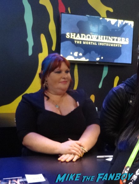 Shadowhunters signing NYCC 2015 (5)