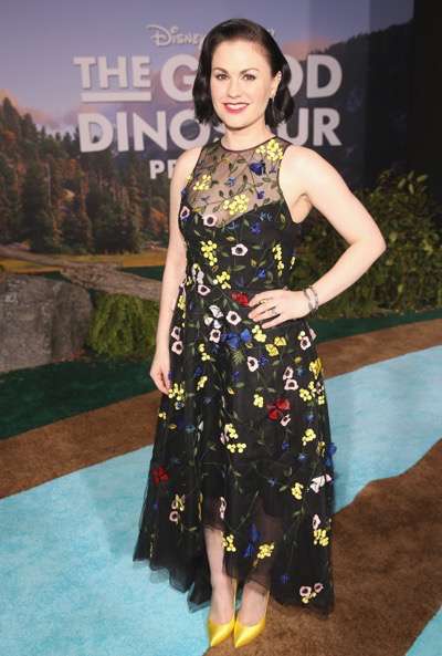 HOLLYWOOD, CA - NOVEMBER 17:  Actress Anna Paquin attends the World Premiere Of Disney-Pixar's THE GOOD DINOSAUR at the El Capitan Theatre on November 17, 2015 in Hollywood, California.  (Photo by Jesse Grant/Getty Images for Disney) *** Local Caption *** Anna Paquin