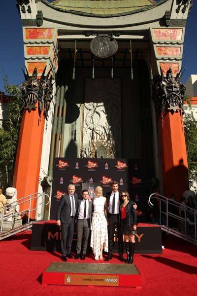 Director Francis Lawrence, Josh Hutcherson, Jennifer Lawrence, Liam Hemsworth and Producer Nina Jacobson seen at The Hunger Games: Mockingjay Part 2 cast Hand and footprint ceremony at Hollywood Blvd. on Saturday, October 31, 2015, in Los Angeles, CA. (Photo by Eric Charbonneau/Invision for Lionsgate/AP Images)